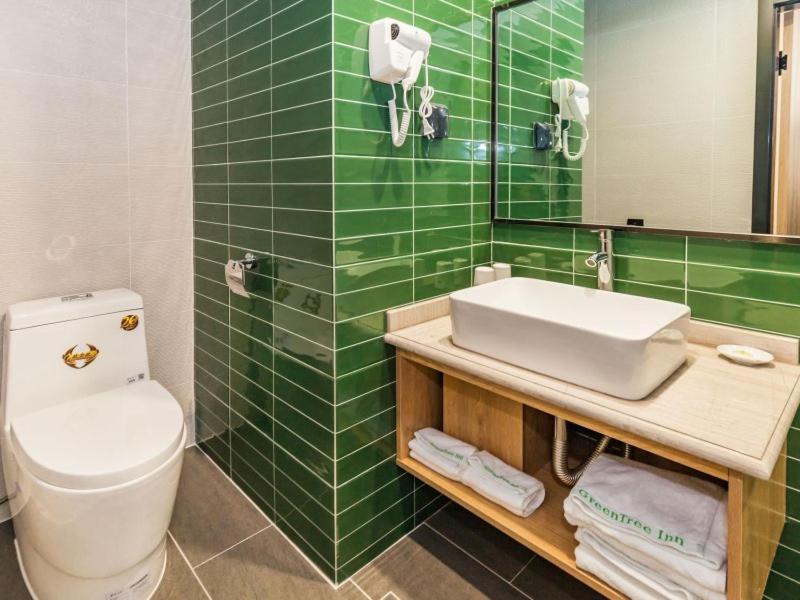 Greentree Inn Dalian Airport New District Xinzhaizi Express Hotel Luaran gambar